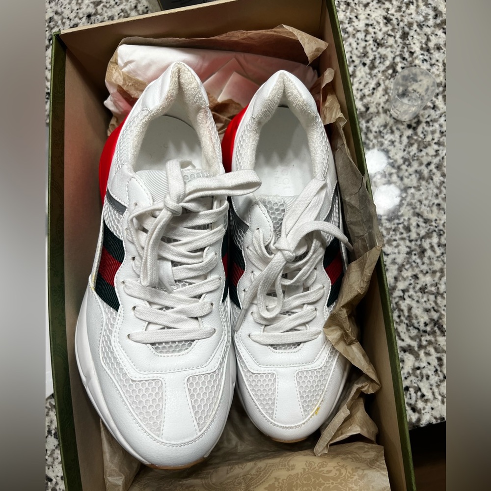 Gucci sneakers size 38